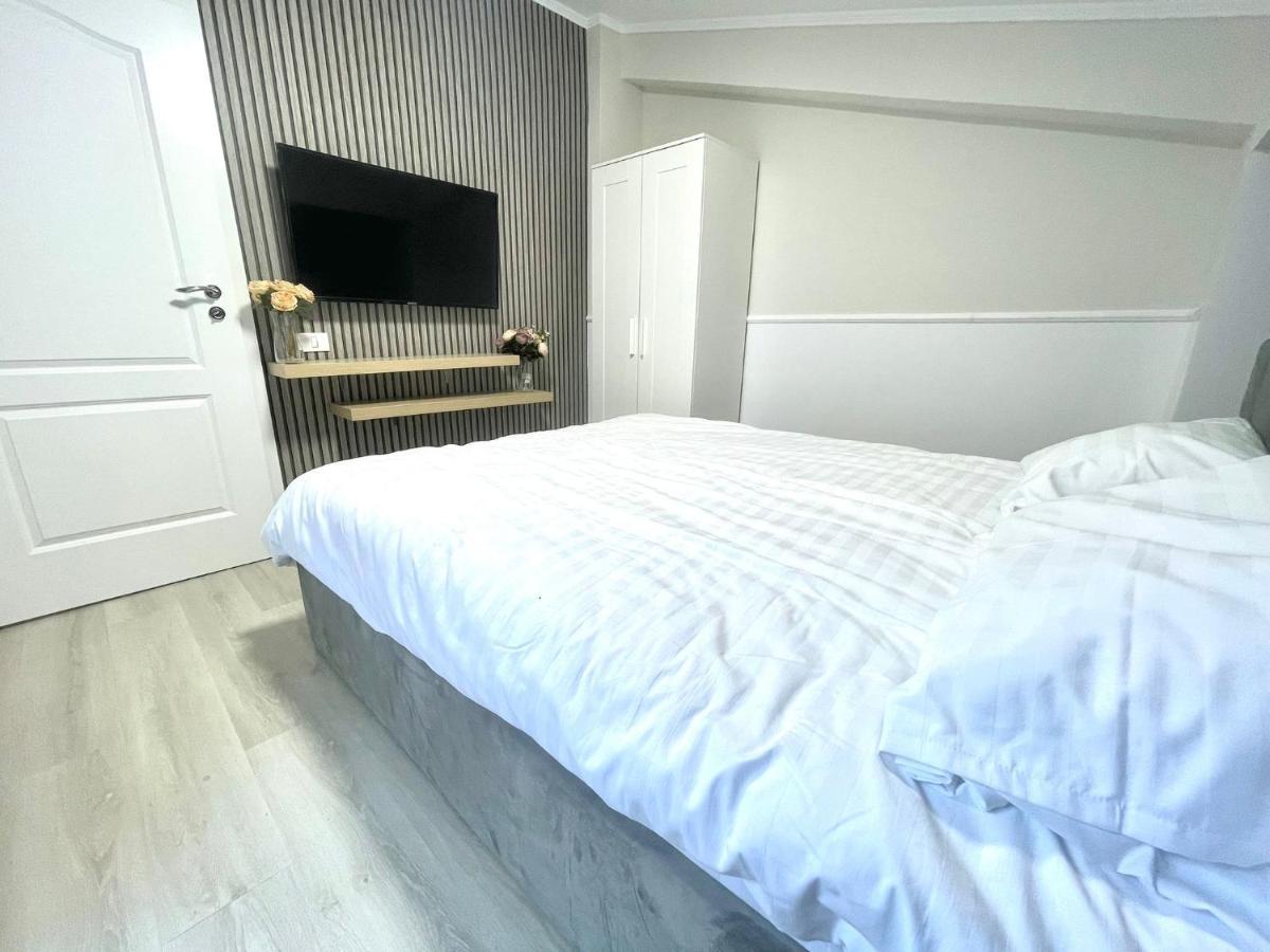 Baneasa Luxury Apartaments Boekarest Buitenkant foto