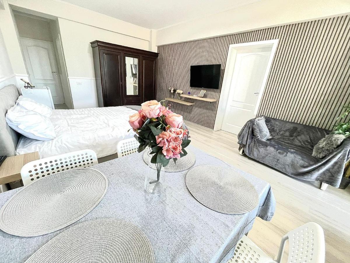 Baneasa Luxury Apartaments Boekarest Buitenkant foto