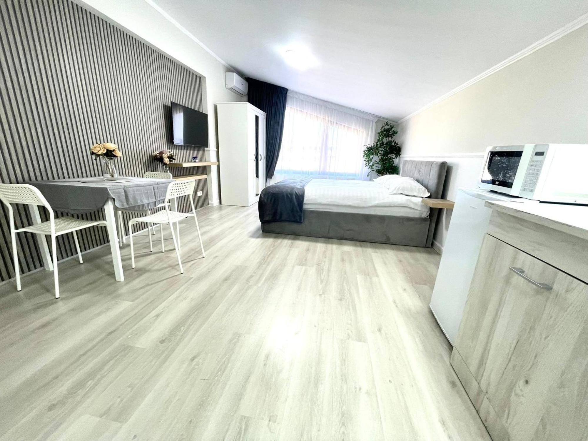 Baneasa Luxury Apartaments Boekarest Buitenkant foto